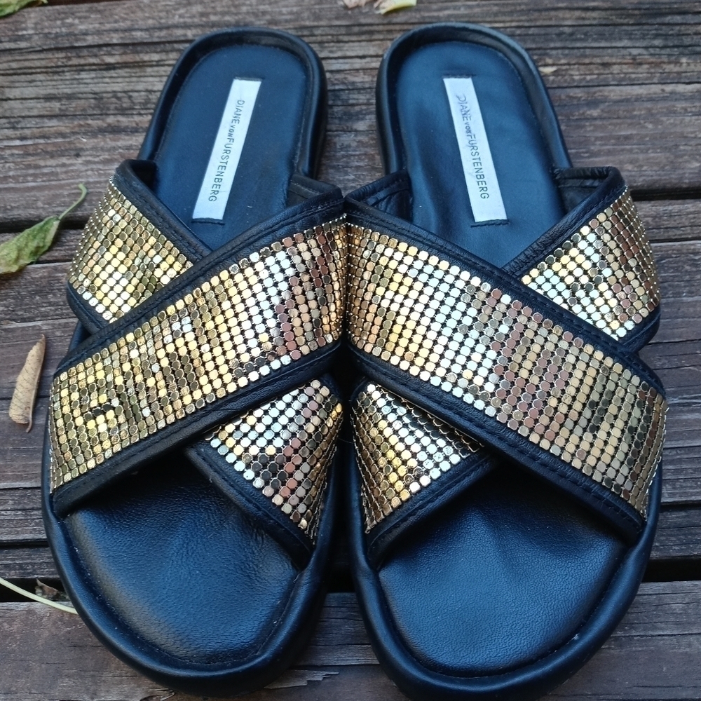 Diane Von Furstenberg Women's Gold Metal Cross Strap Sandals Sz 7.5m. B1pem